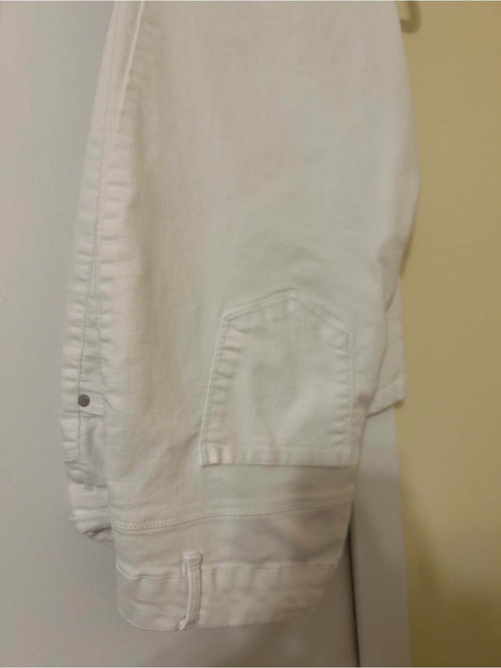D. jeans White Jean pants - Size 16 

Smoke free home - Picture 2 of 2